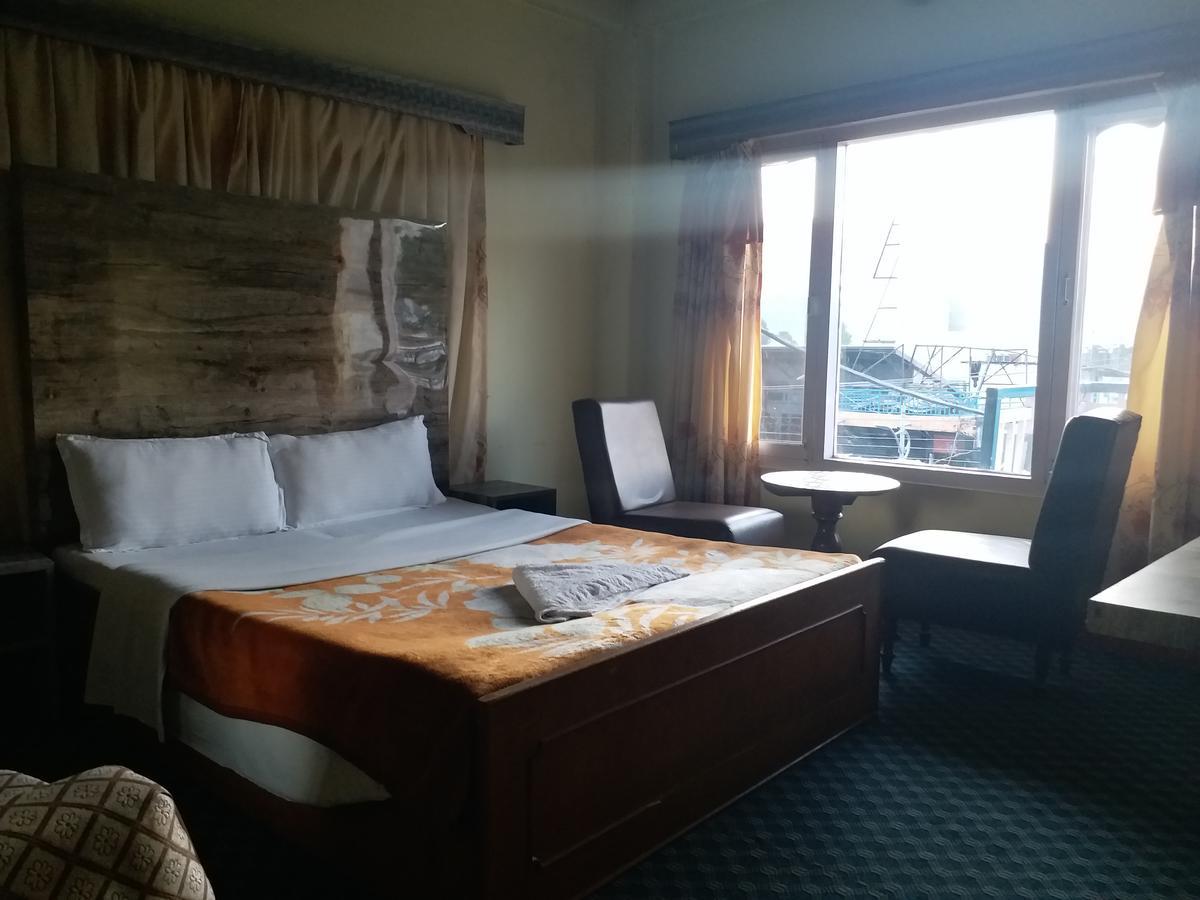 Hotel Marigold Pokhara Zewnętrze zdjęcie