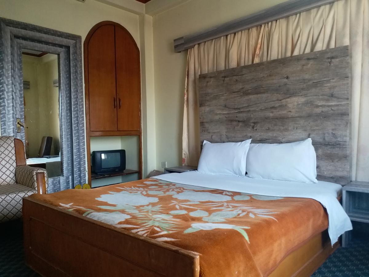 Hotel Marigold Pokhara Zewnętrze zdjęcie