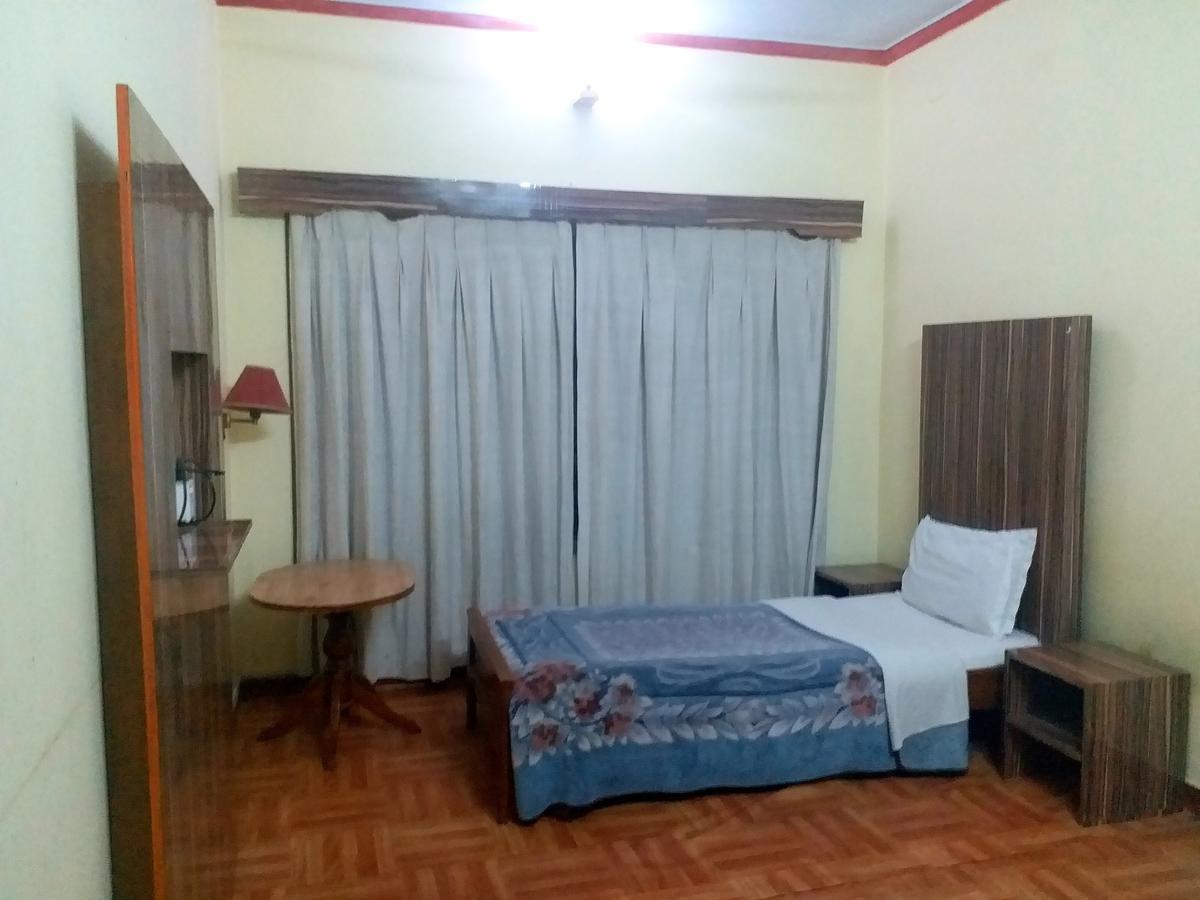 Hotel Marigold Pokhara Zewnętrze zdjęcie