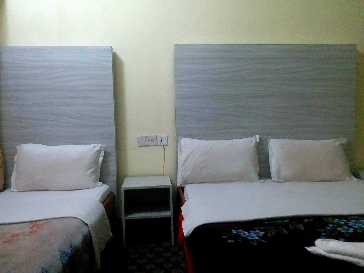 Hotel Marigold Pokhara Zewnętrze zdjęcie